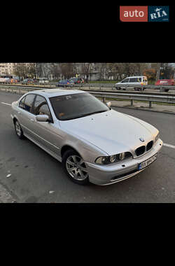 Седан BMW 5 Series 2002 в Киеве