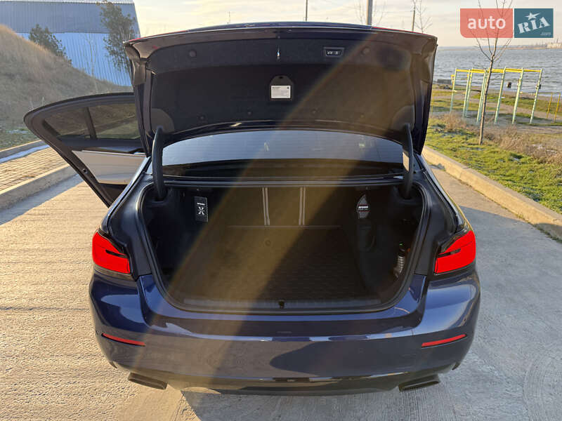 Седан BMW 5 Series 2018 в Николаеве