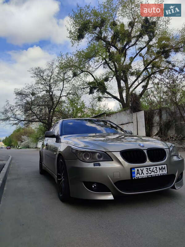 Седан BMW 5 Series 2004 в Харькове