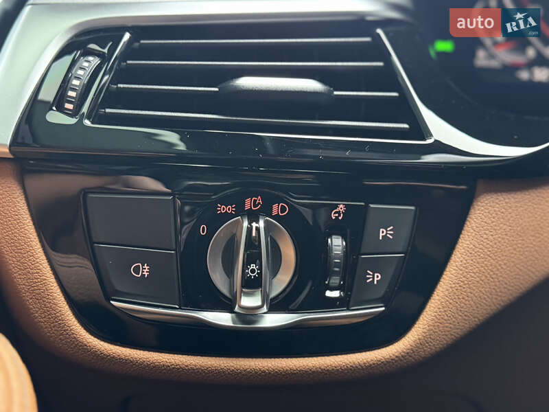 Универсал BMW 5 Series 2021 в Мукачево