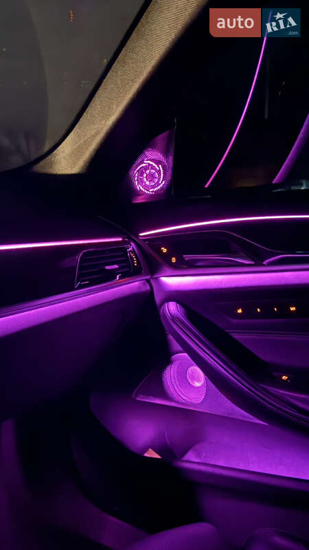 Седан BMW 5 Series 2017 в Киеве