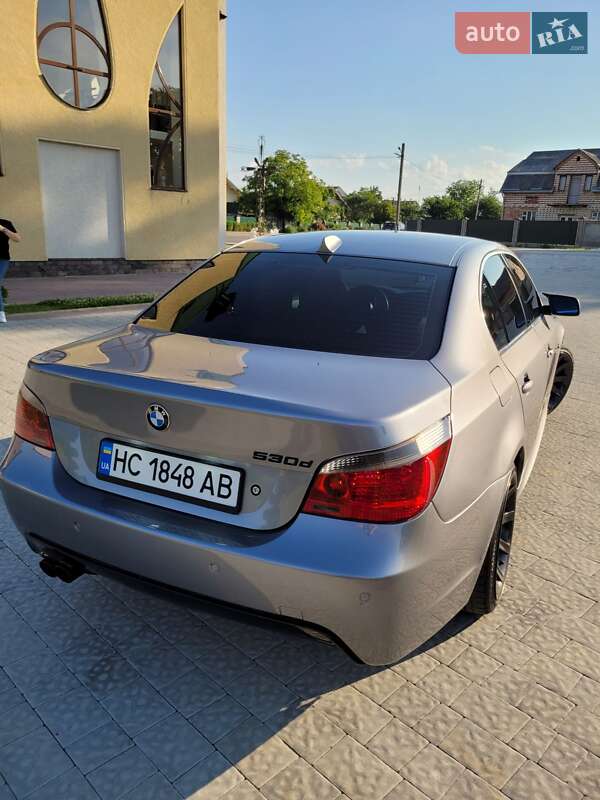Седан BMW 5 Series 2004 в Львове