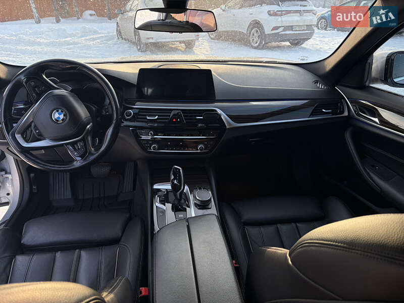Седан BMW 5 Series 2019 в Ровно фото 20 Седан BMW 5 Series 2019 в Ровно
