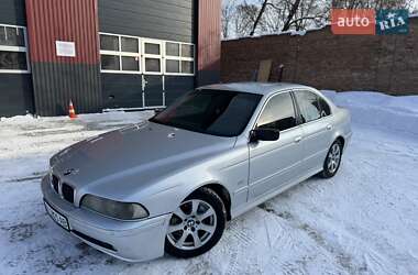 Седан BMW 5 Series 2002 в Дубні