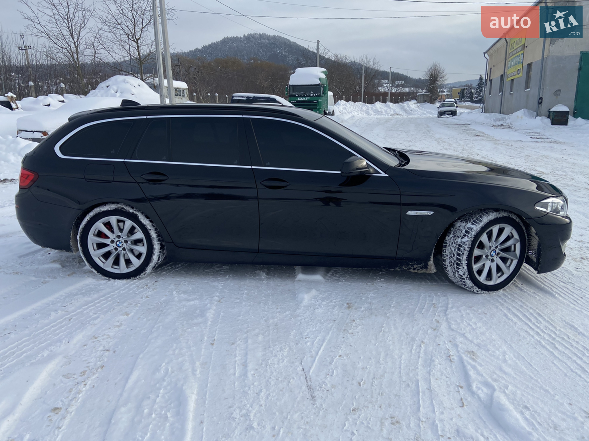 2011 BMW 5er - мініатюра 4