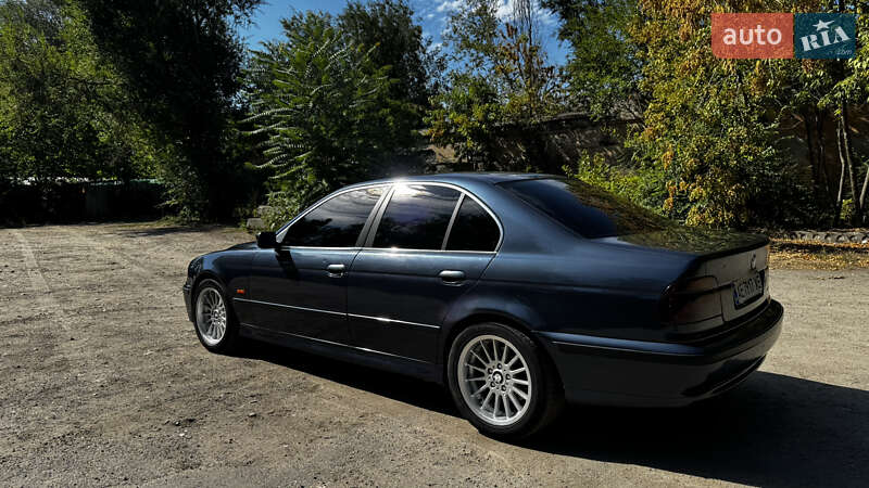 Седан BMW 5 Series 2002 в Днепре