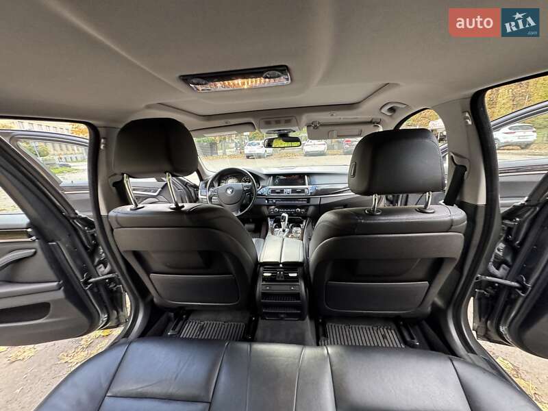 Седан BMW 5 Series 2014 в Львове