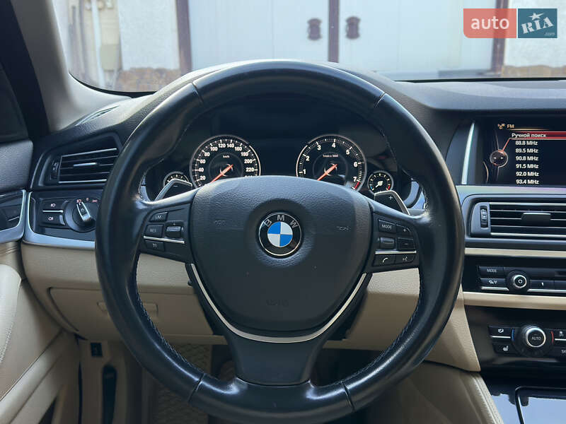 Седан BMW 5 Series 2016 в Миколаєві