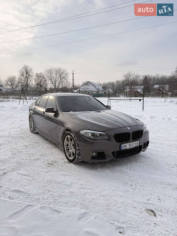 BMW 5 Series 2012