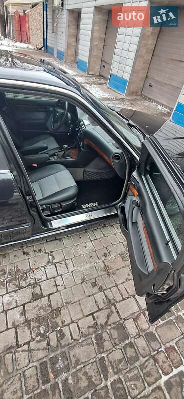 Седан BMW 5 Series 1995 в Одессе