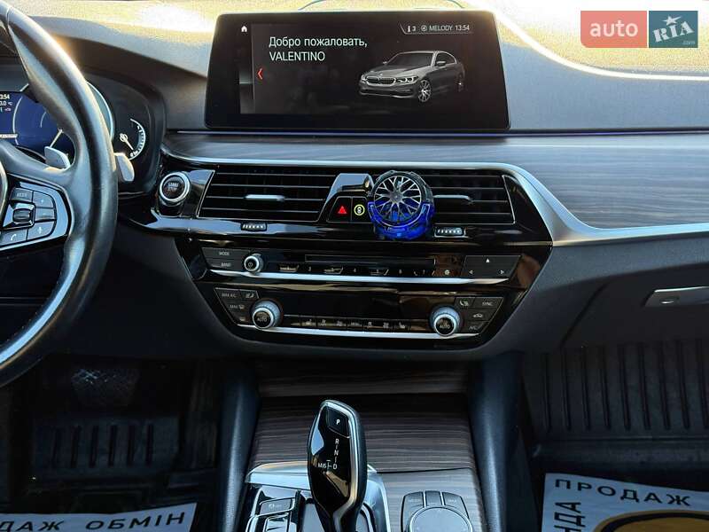 Седан BMW 5 Series 2018 в Ужгороде