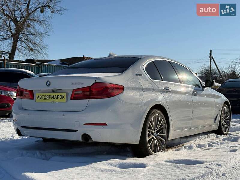 Седан BMW 5 Series 2018 в Ужгороде