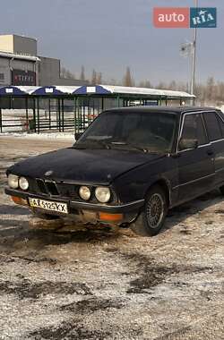 Седан BMW 5 Series 1983 в Харкові