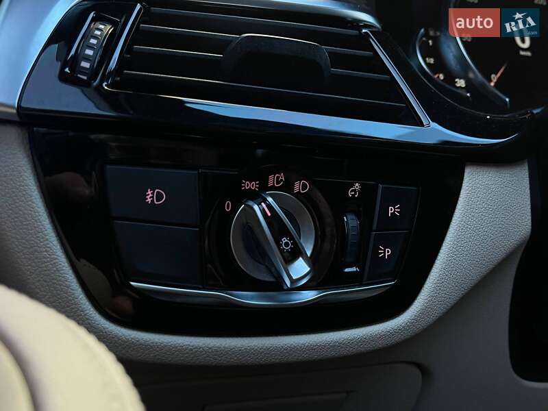 Седан BMW 5 Series 2018 в Николаеве фото 35 Седан BMW 5 Series 2018 в Николаеве