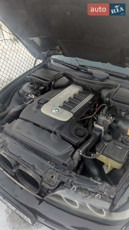 Седан BMW 5 Series 2002 в Ровно