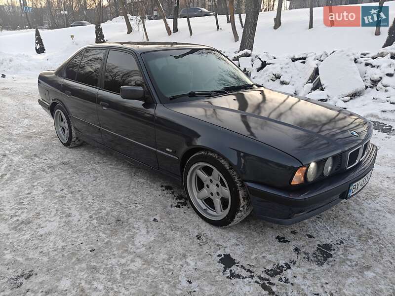 Седан BMW 5 Series 1995 в Хмельницком