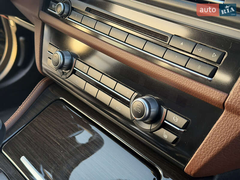 Седан BMW 5 Series 2012 в Одессе