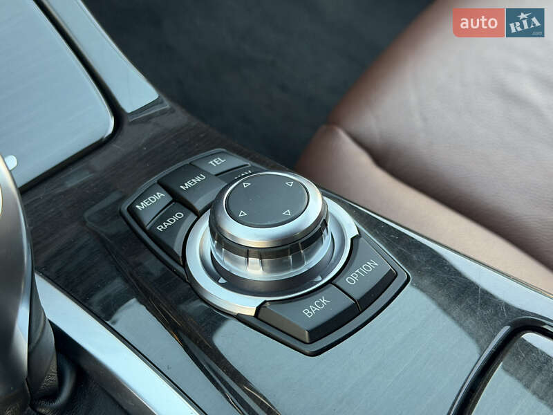 Седан BMW 5 Series 2012 в Одессе