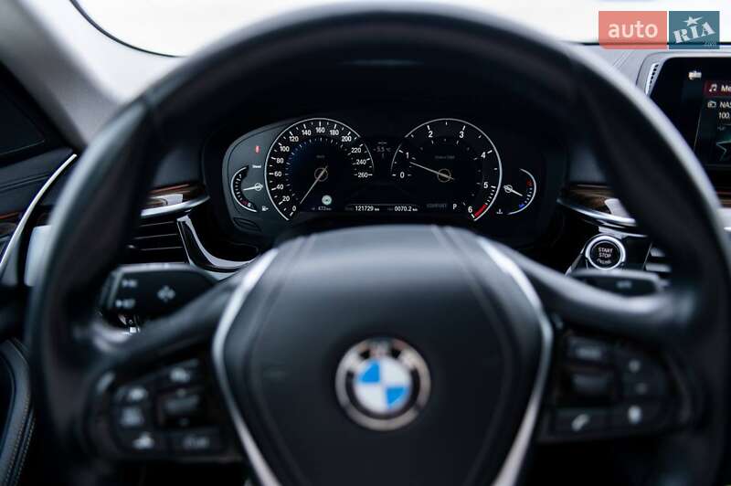 Седан BMW 5 Series 2019 в Ровно