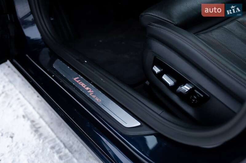 Седан BMW 5 Series 2019 в Ровно