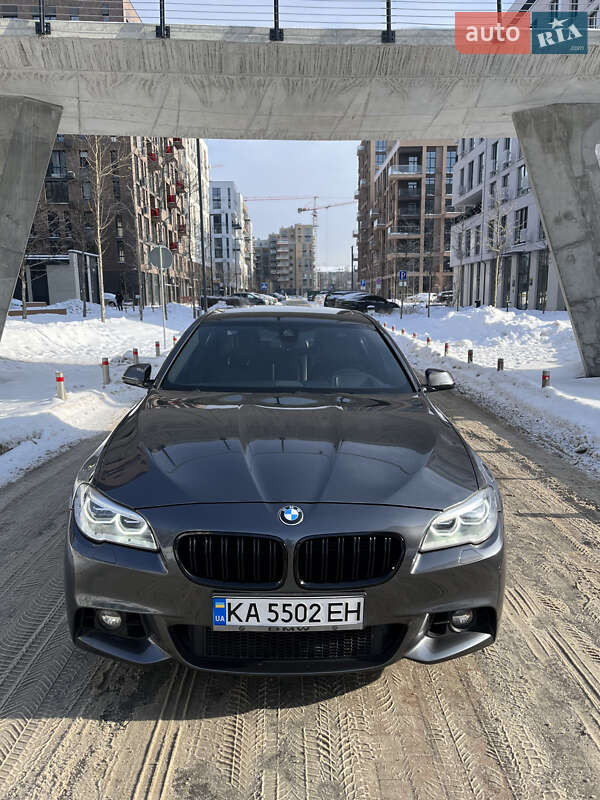 Седан BMW 5 Series 2016 в Киеве