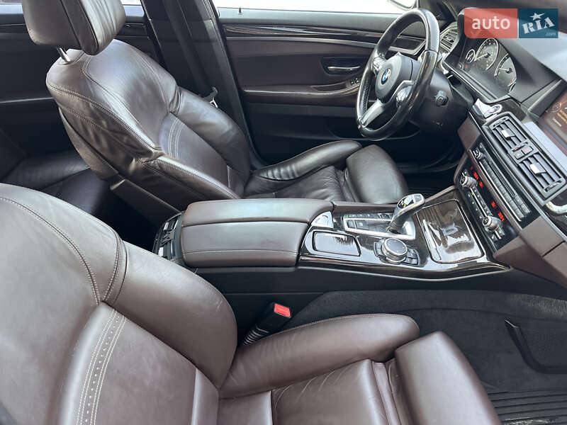 Седан BMW 5 Series 2016 в Киеве