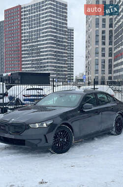 Седан BMW 5 Series 2024 в Києві