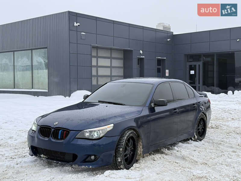 Седан BMW 5 Series 2004 в Каменец-Подольском