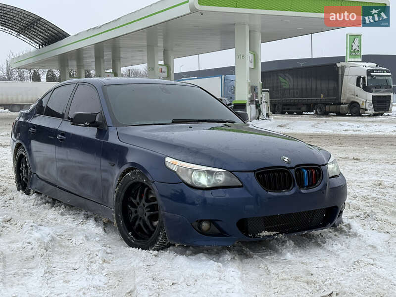 Седан BMW 5 Series 2004 в Каменец-Подольском