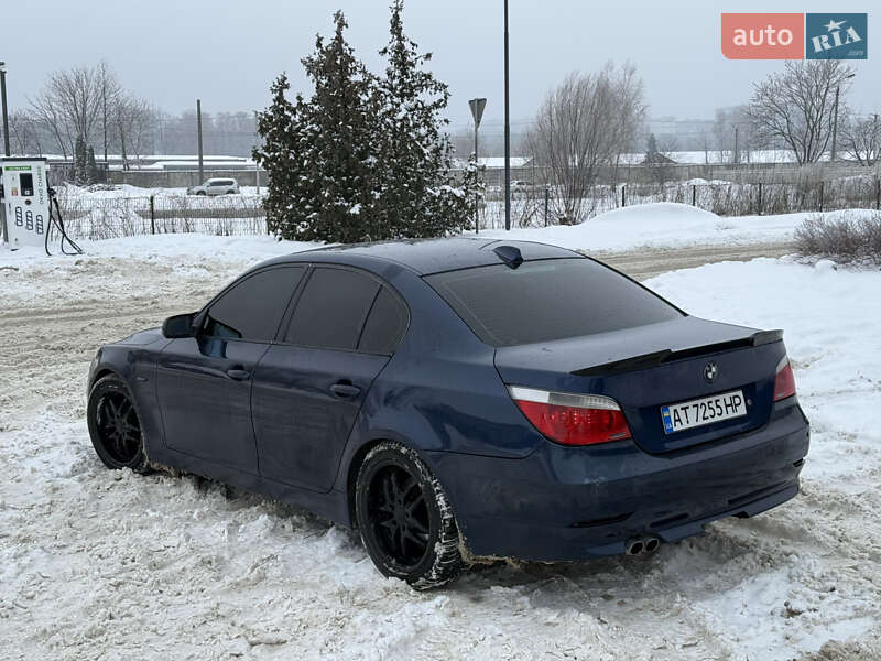 Седан BMW 5 Series 2004 в Каменец-Подольском