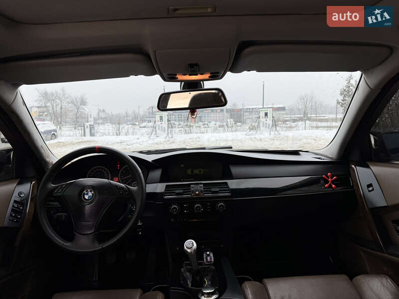 Седан BMW 5 Series 2004 в Каменец-Подольском