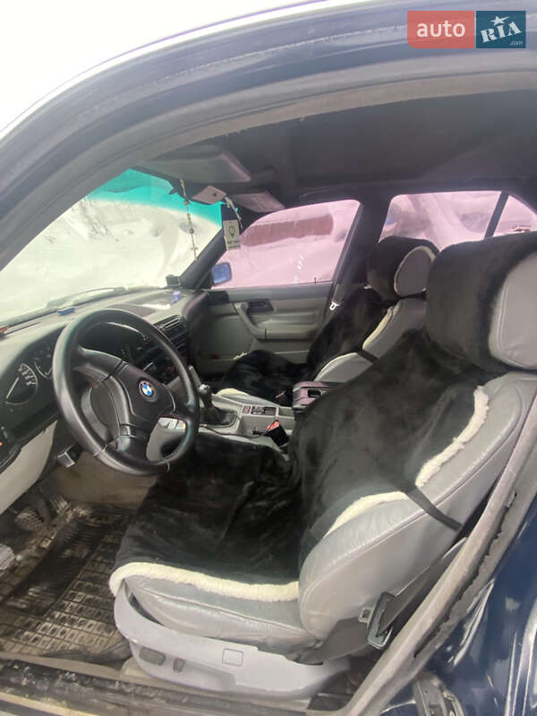Седан BMW 5 Series 1993 в Львове