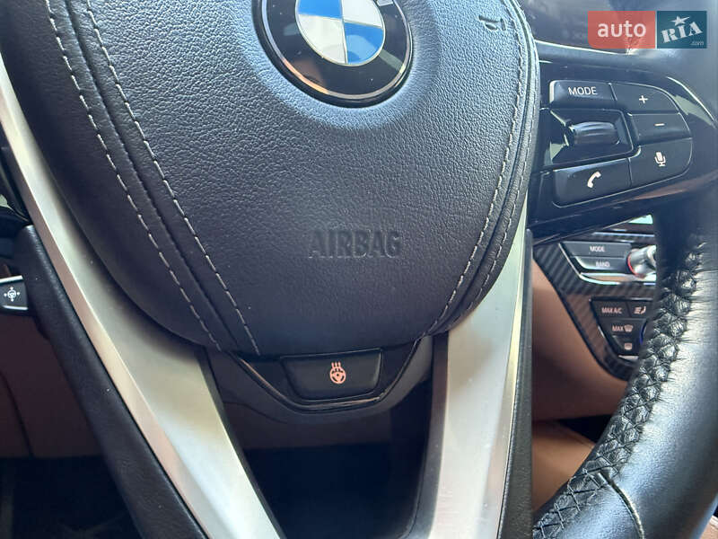 Седан BMW 5 Series 2018 в Киеве