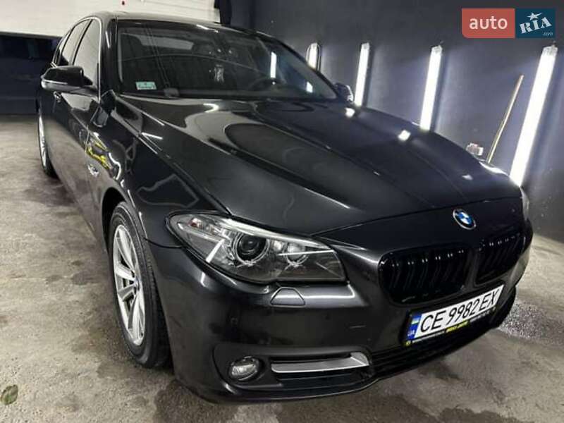 Седан BMW 5 Series 2015 в Чернівцях