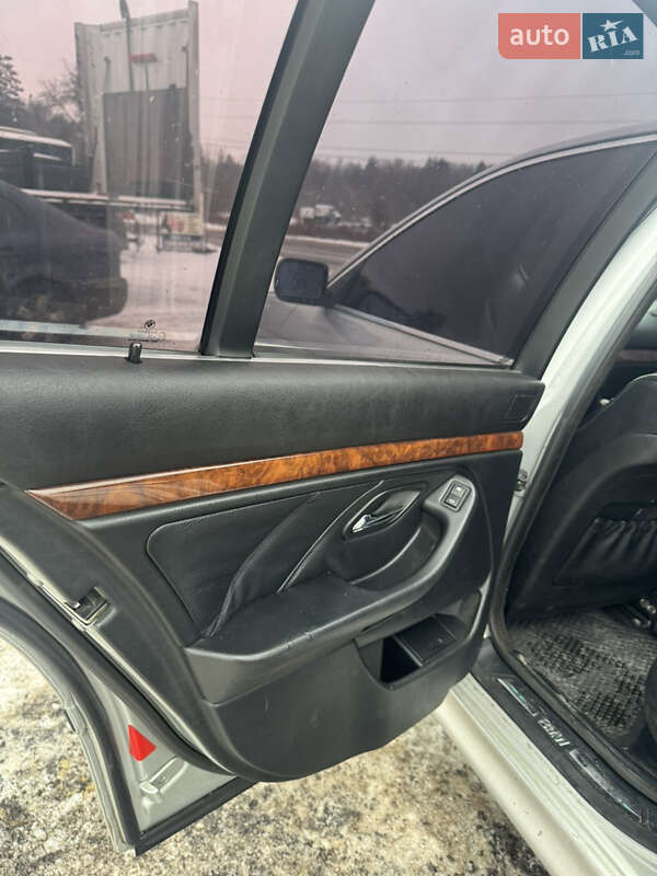 Седан BMW 5 Series 1999 в Києві