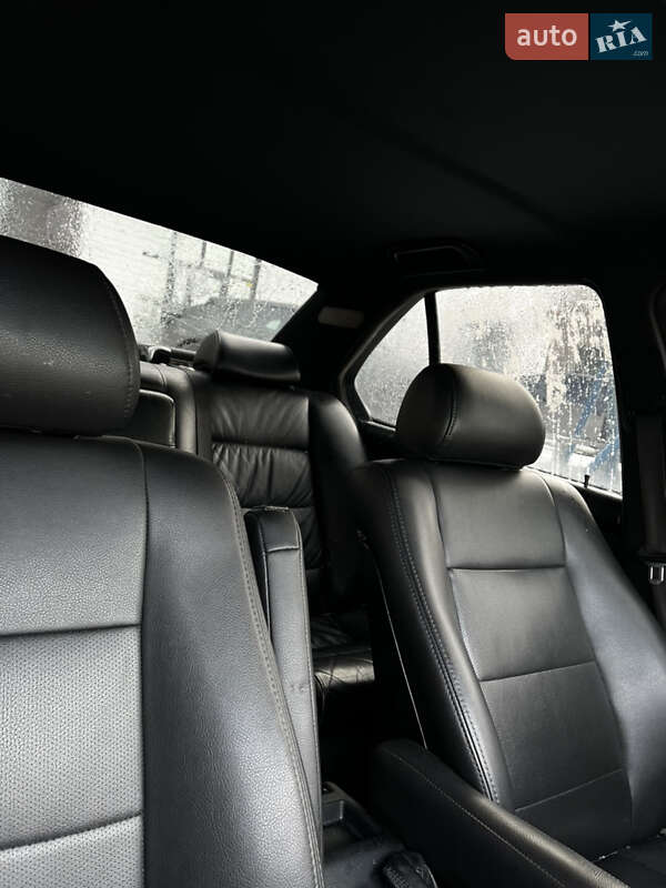 Седан BMW 5 Series 1991 в Вишневом