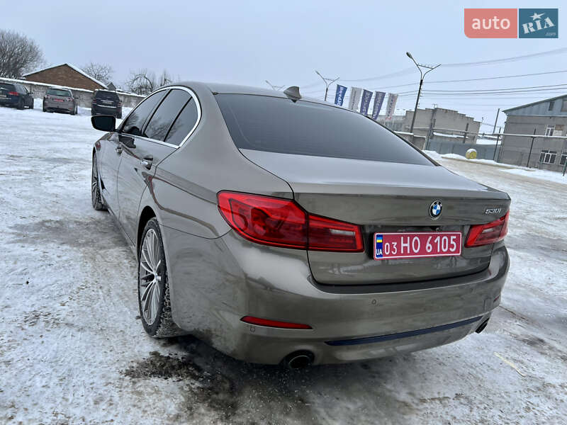 Седан BMW 5 Series 2017 в Нововолынске