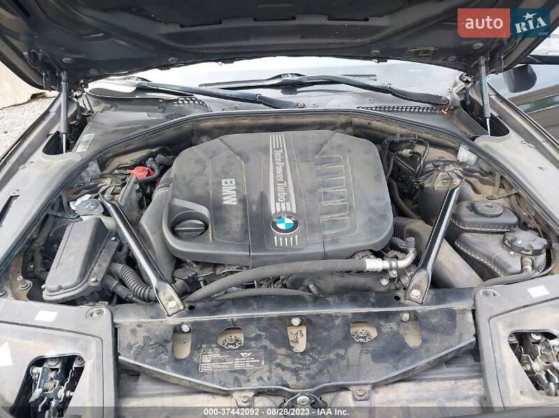 Седан BMW 5 Series 2013 в Львове