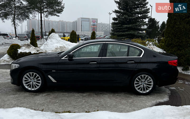 Седан BMW 5 Series 2017 в Львове