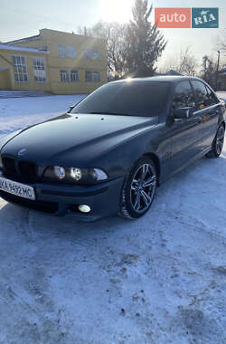 Седан BMW 5 Series 1999 в Шполе