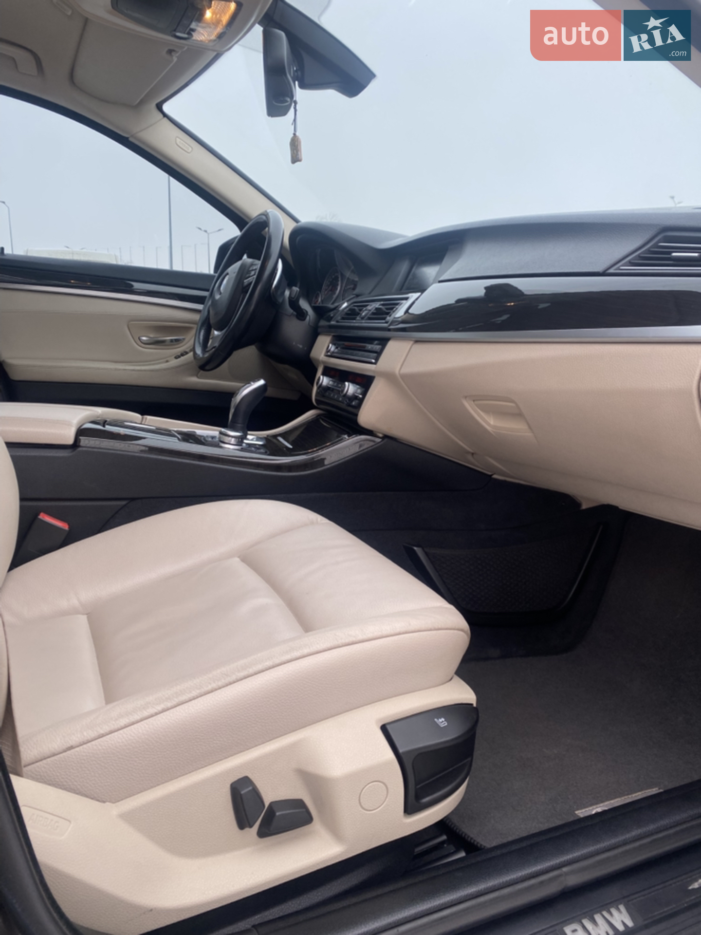 2012 BMW 5er - мініатюра 6