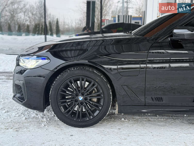 Седан BMW 5 Series 2017 в Звягеле