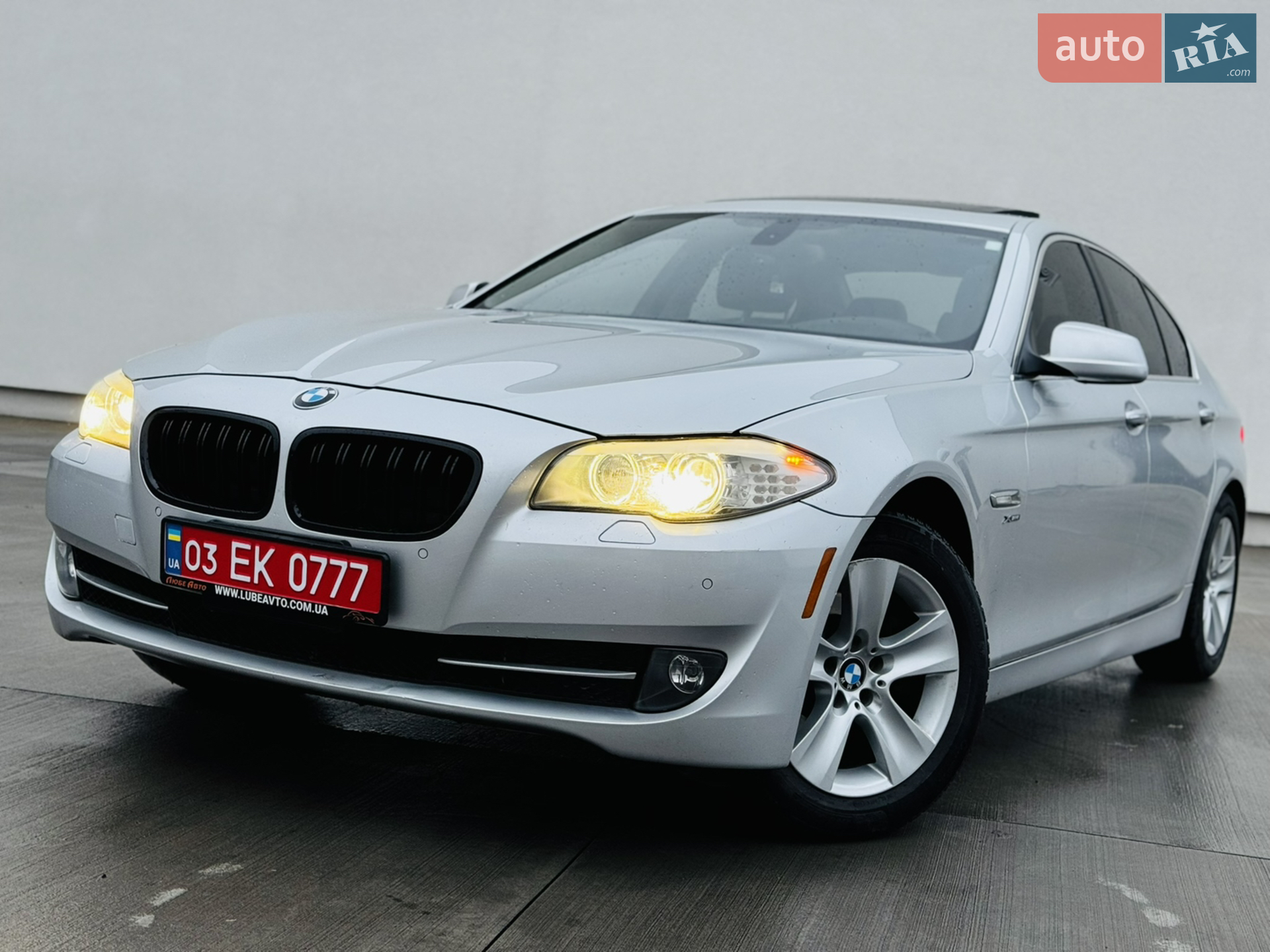 2011 BMW 5er - мініатюра 2