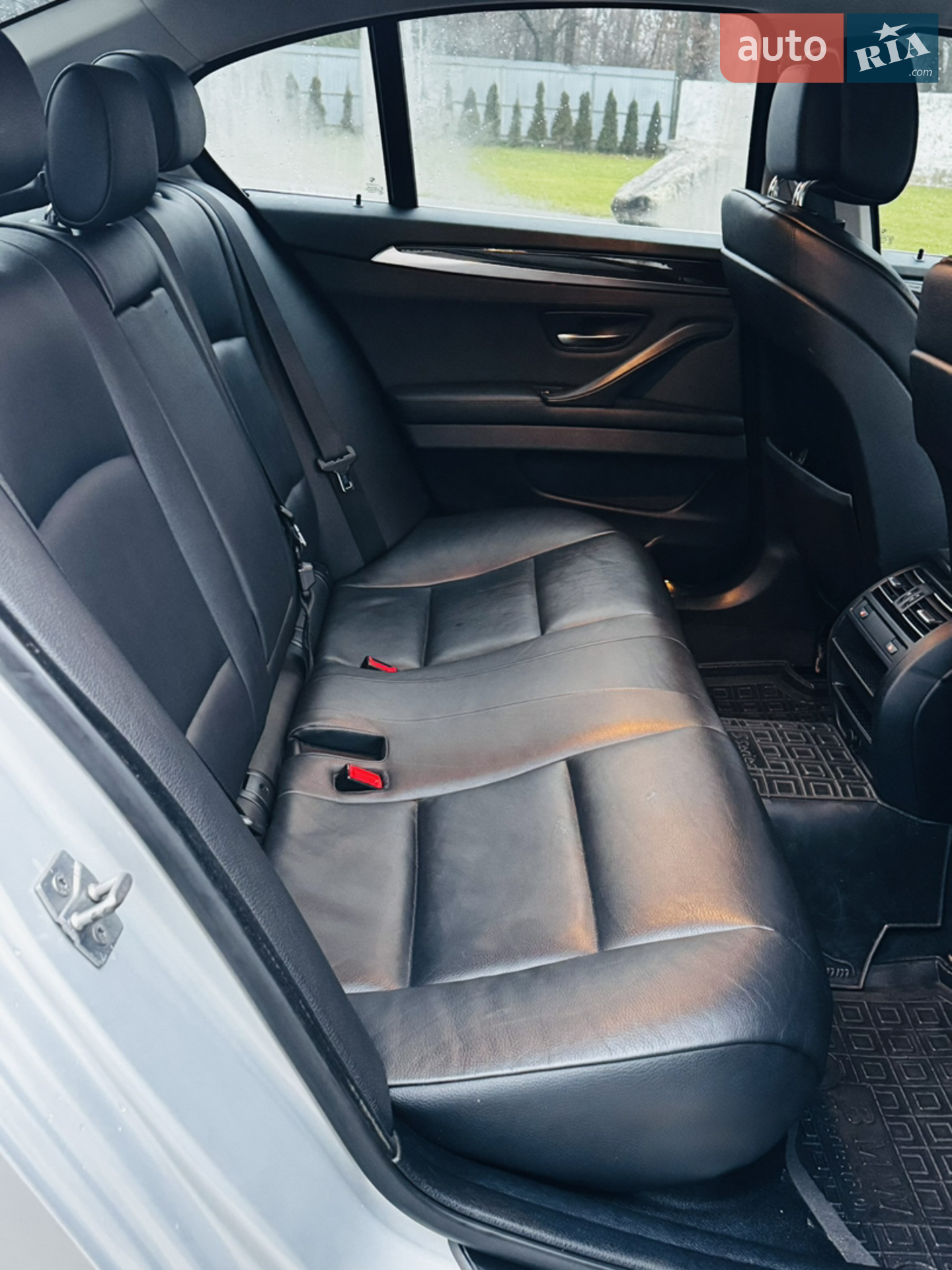 2011 BMW 5er - мініатюра 21