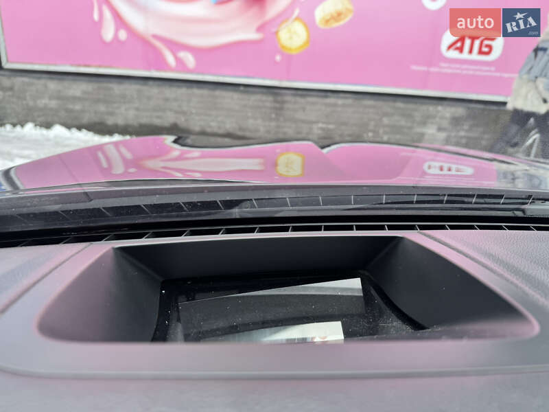 Седан BMW 5 Series 2011 в Хотине