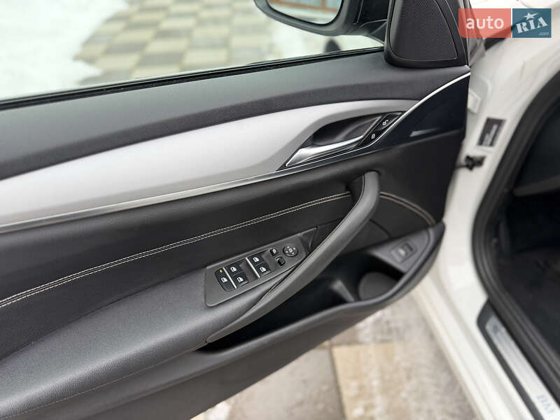 Универсал BMW 5 Series 2018 в Летичеве фото 35 Универсал BMW 5 Series 2018 в Летичеве