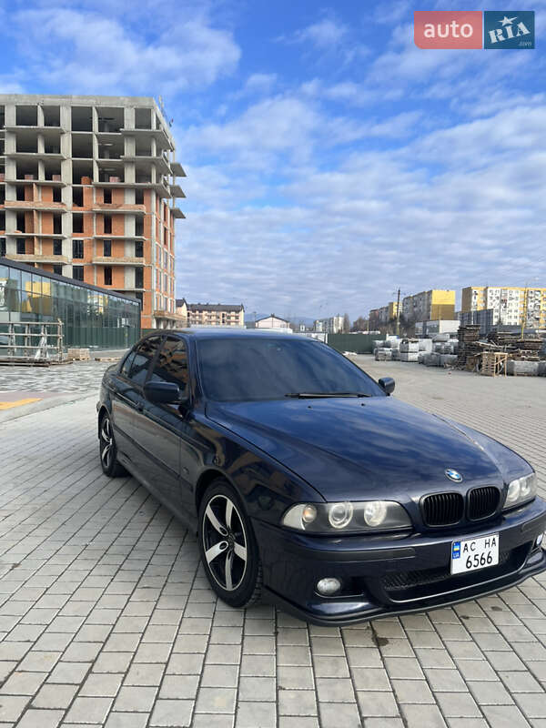 Седан BMW 5 Series 2001 в Ужгороді