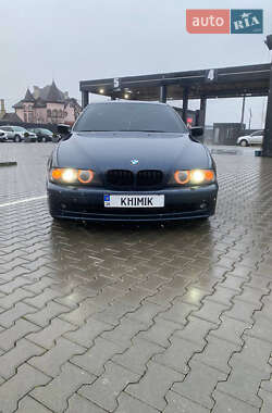 Седан BMW 5 Series 2002 в Черновцах