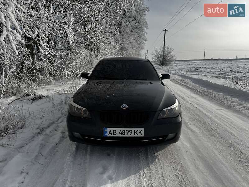 Седан BMW 5 Series 2007 в Виннице