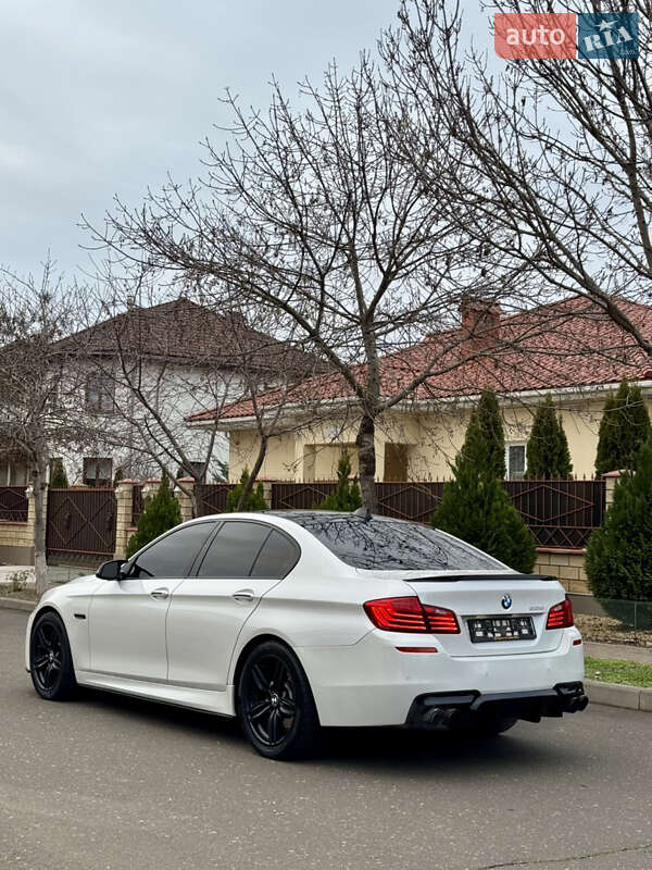 Седан BMW 5 Series 2014 в Одессе